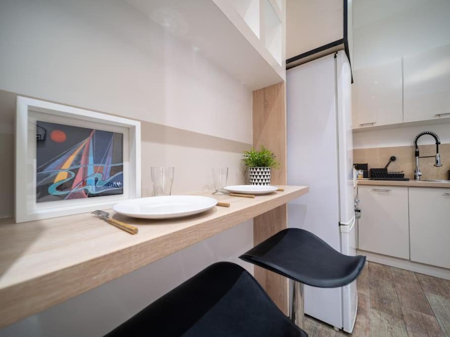 Appartement Tout Equipe 2 A 4 Couchages Au Coeur Du Vieux Port Marseille Exteriör bild